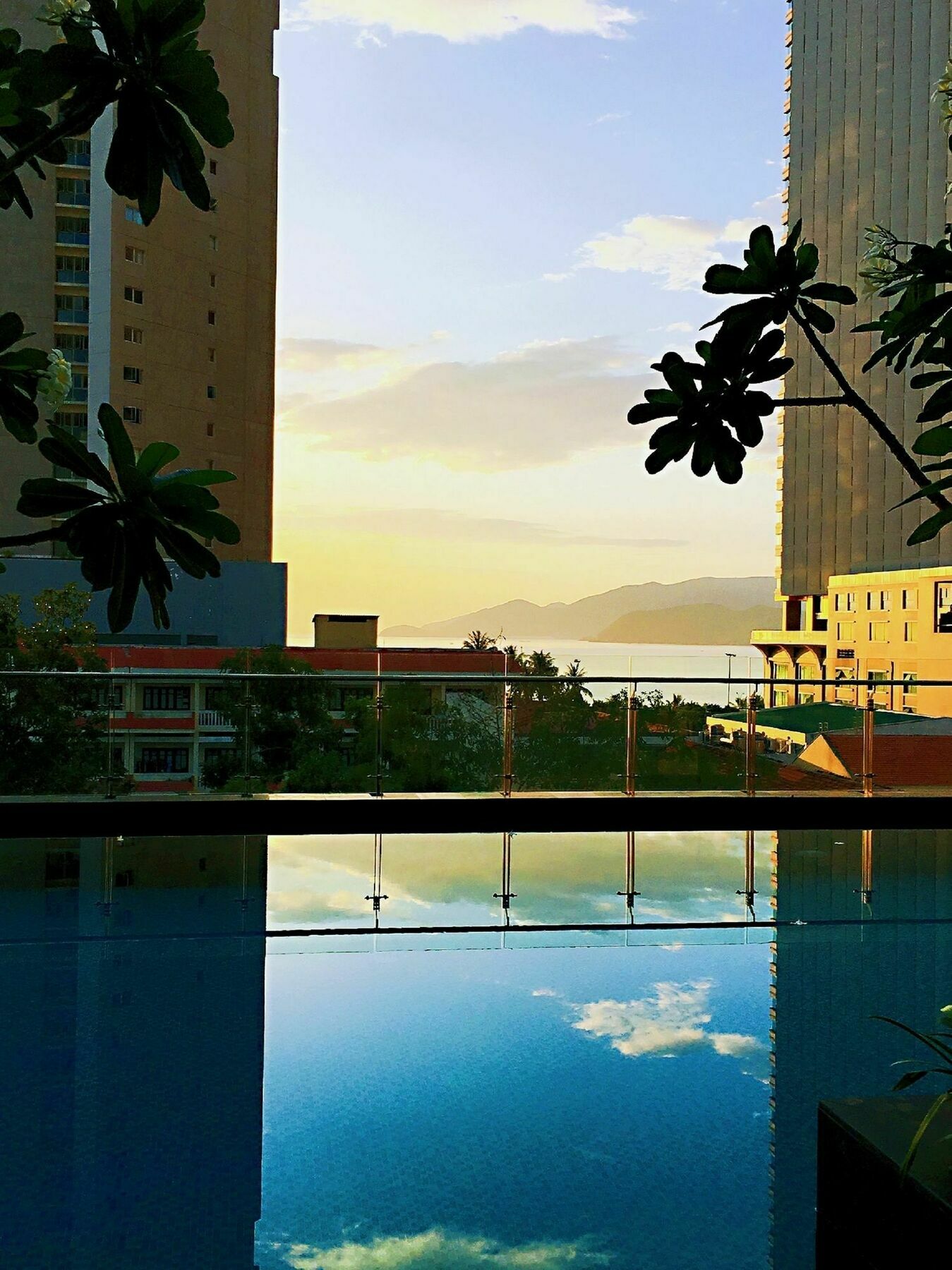 Nha Trang Sea View Apartments By Vievid Exterior foto
